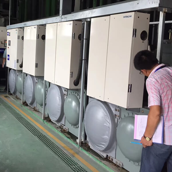 Nước làm lạnh bằng vít làm lạnh RCUF210WZY